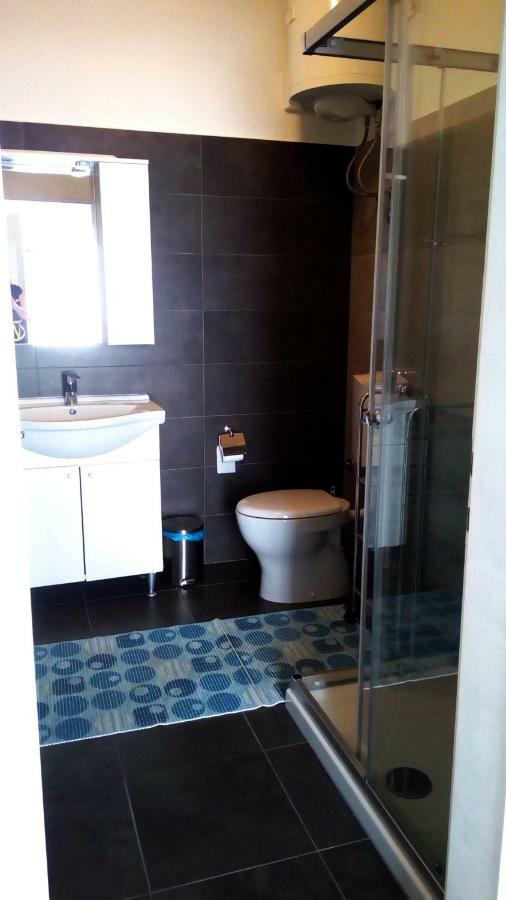Apartmani Komunela 우마그 외부 사진