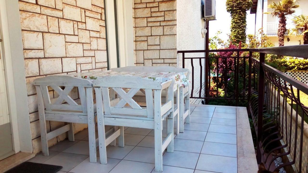 Apartmani Komunela 우마그 외부 사진