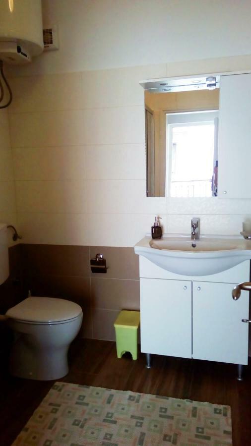 Apartmani Komunela 우마그 외부 사진