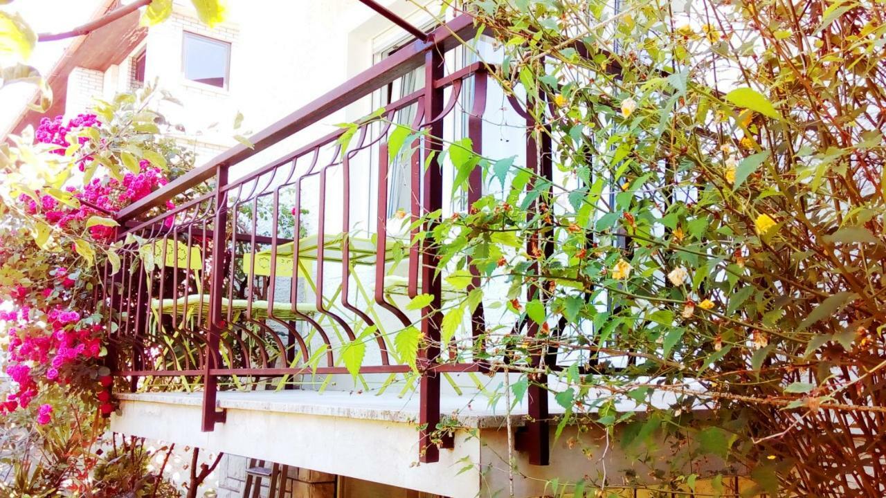 Apartmani Komunela 우마그 외부 사진