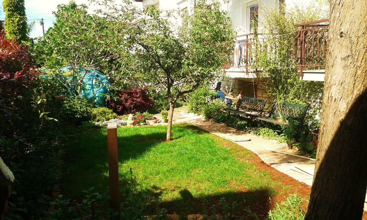 Apartmani Komunela 우마그 외부 사진