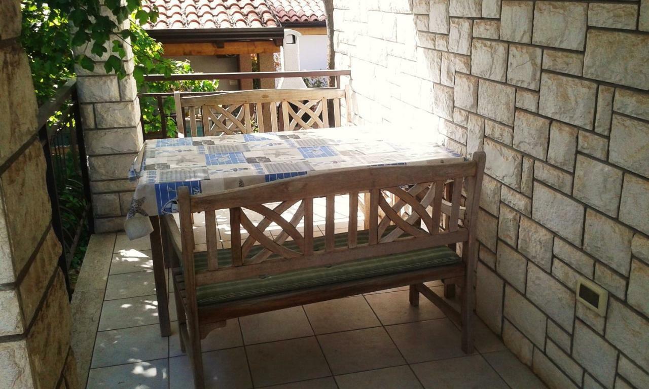 Apartmani Komunela 우마그 외부 사진