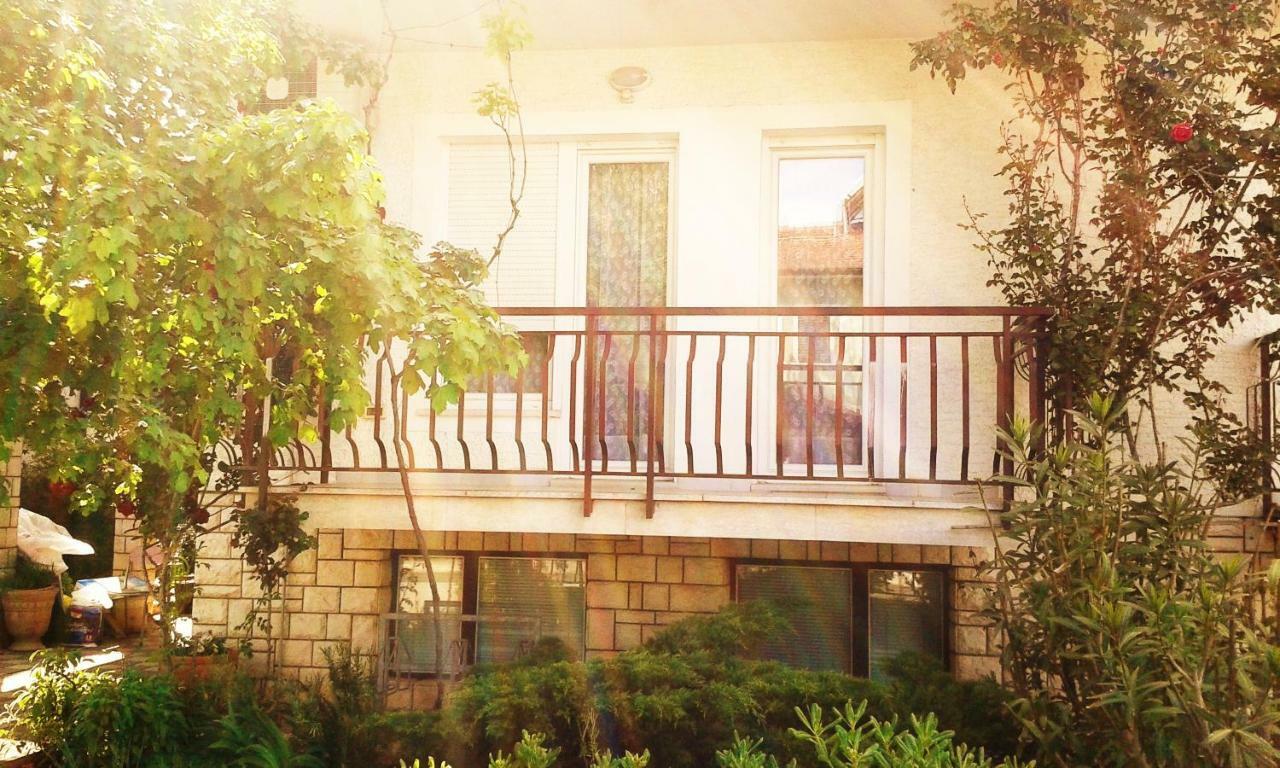 Apartmani Komunela 우마그 외부 사진